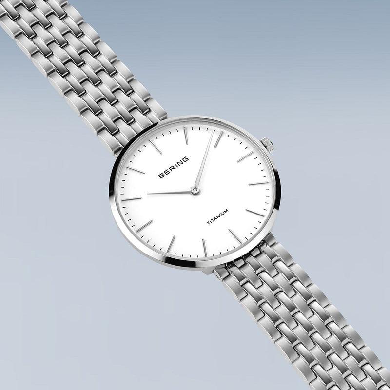 Bering Damenuhr Titanium Collection - 19334 - 004 - Jetzt bei clockchasers.com kaufen