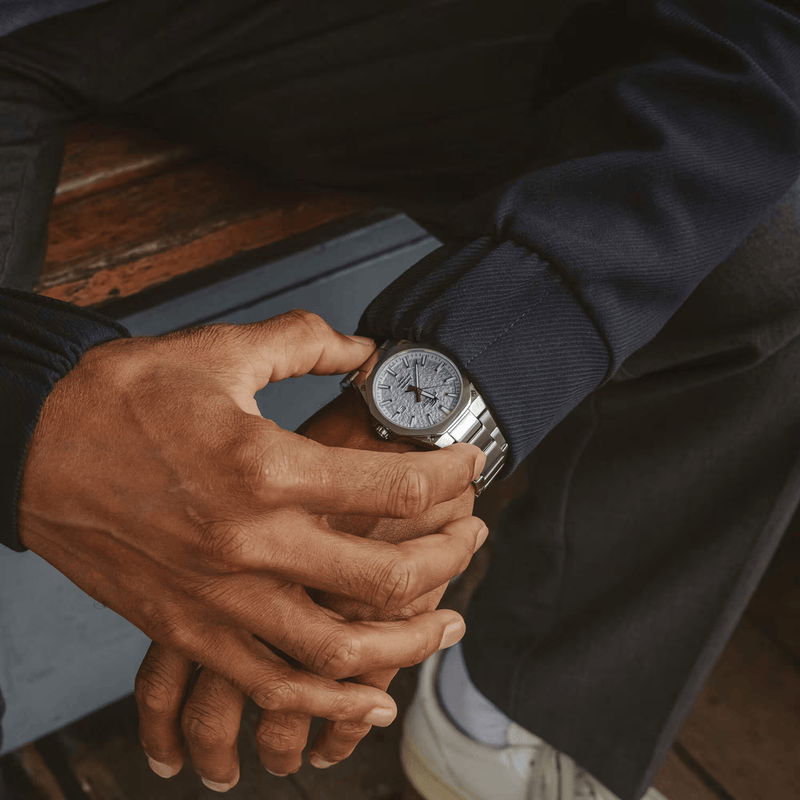 Casio Edifice - EFR - S108DE - 2AVUEF - Jetzt bei clockchasers.com kaufen