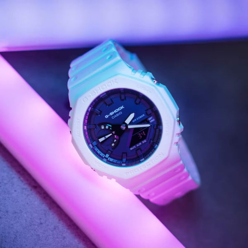Casio G - Shock Classic - GA - 2100 - 7AER - Jetzt bei clockchasers.com kaufen