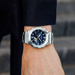 Casio G - Shock Classic - GM - 2110D - 2BER - Jetzt bei clockchasers.com kaufen