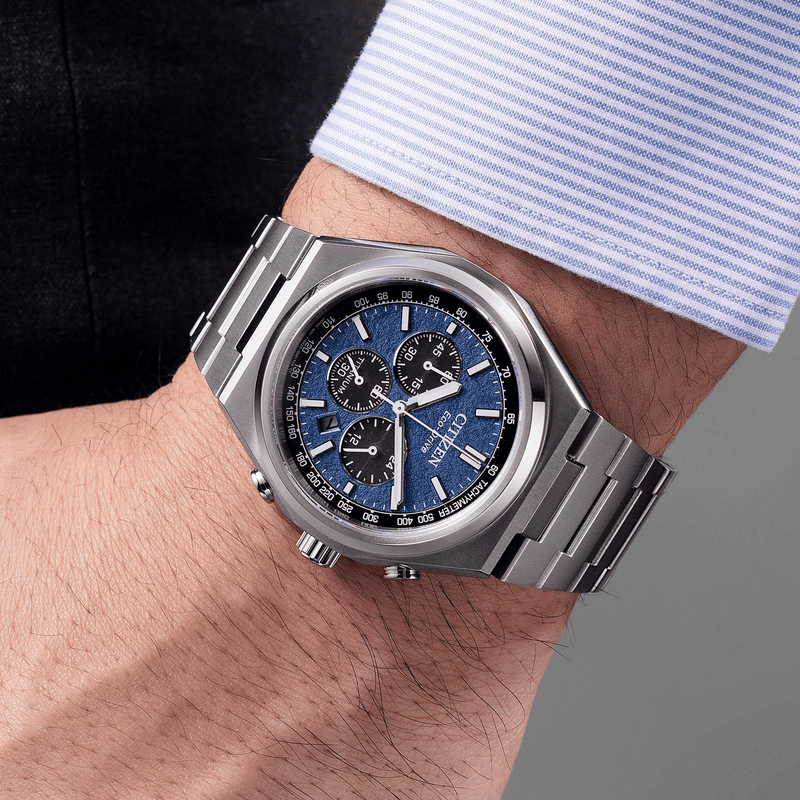 Citizen Chronograph Eco Drive Super Titanium Herrenuhr - CA4610 - 85L - Jetzt bei clockchasers.com kaufen