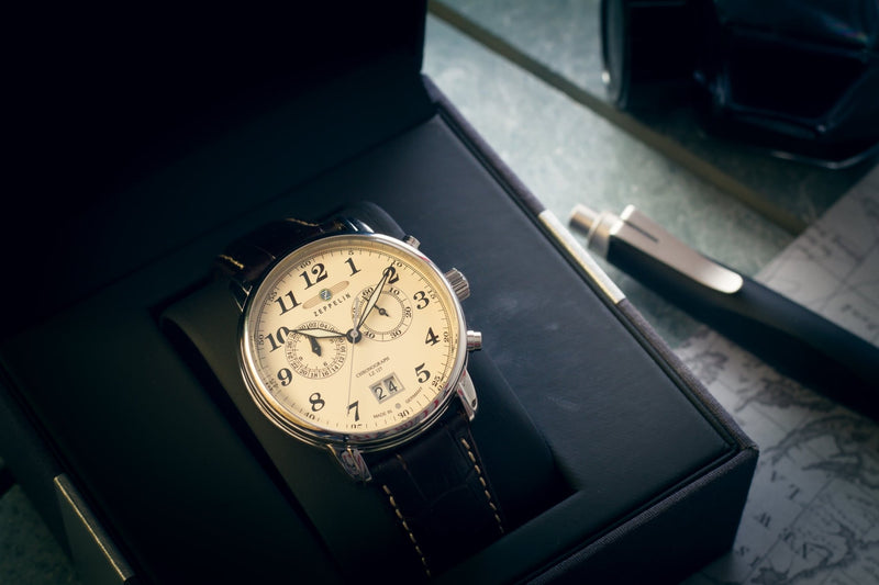 Zeppelin LZ 127 Graf Zeppelin Herrenuhr Chronograph - 7684 - 5 - Jetzt bei clockchasers.com kaufen