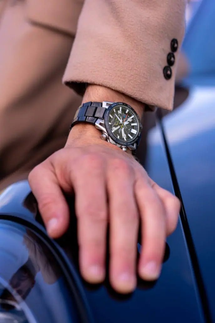 Casio Edifice Sospensione - EQB - 2000DC - 1AER - Jetzt bei clockchasers.com kaufen