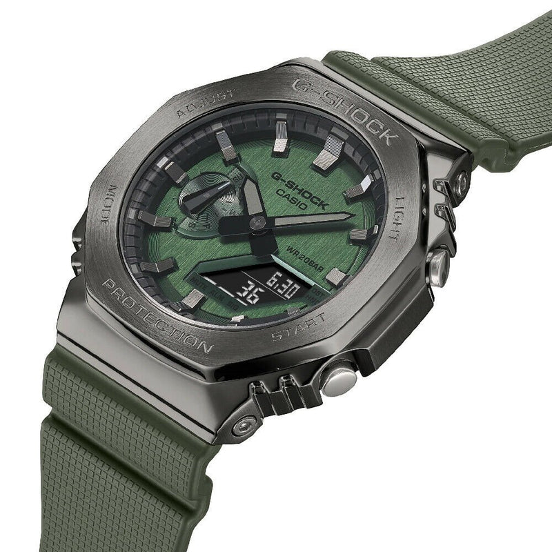 Casio G - Shock Classic - GM - 2100B - 3AER - Jetzt bei clockchasers.com kaufen