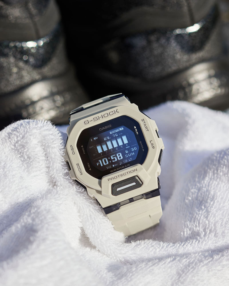 Casio G - Shock G - Squad - GBD - 200UU - 9ER - Jetzt bei clockchasers.com kaufen