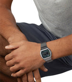Casio Vintage Iconic - A1000M - 1BEF - Jetzt bei clockchasers.com kaufen