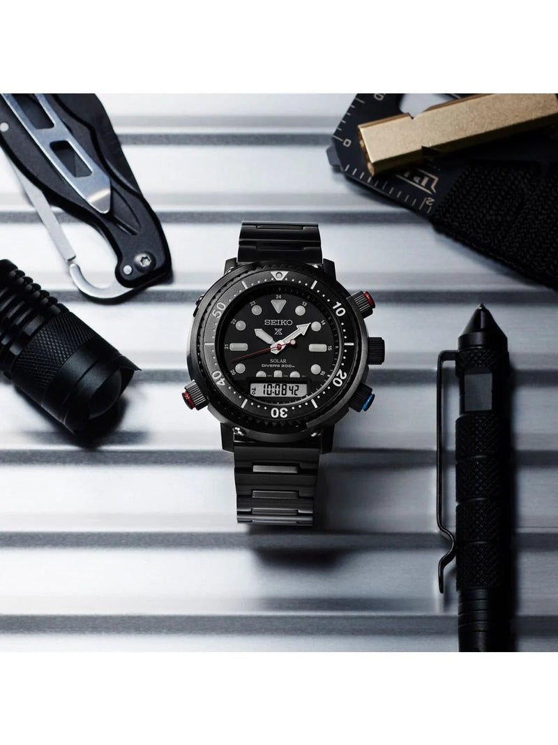 Seiko Prospex SEA Solar Diver's Exclusive Overseas Herrenuhr Limited Edition - SNJ037P1 - Jetzt bei clockchasers.com kaufen